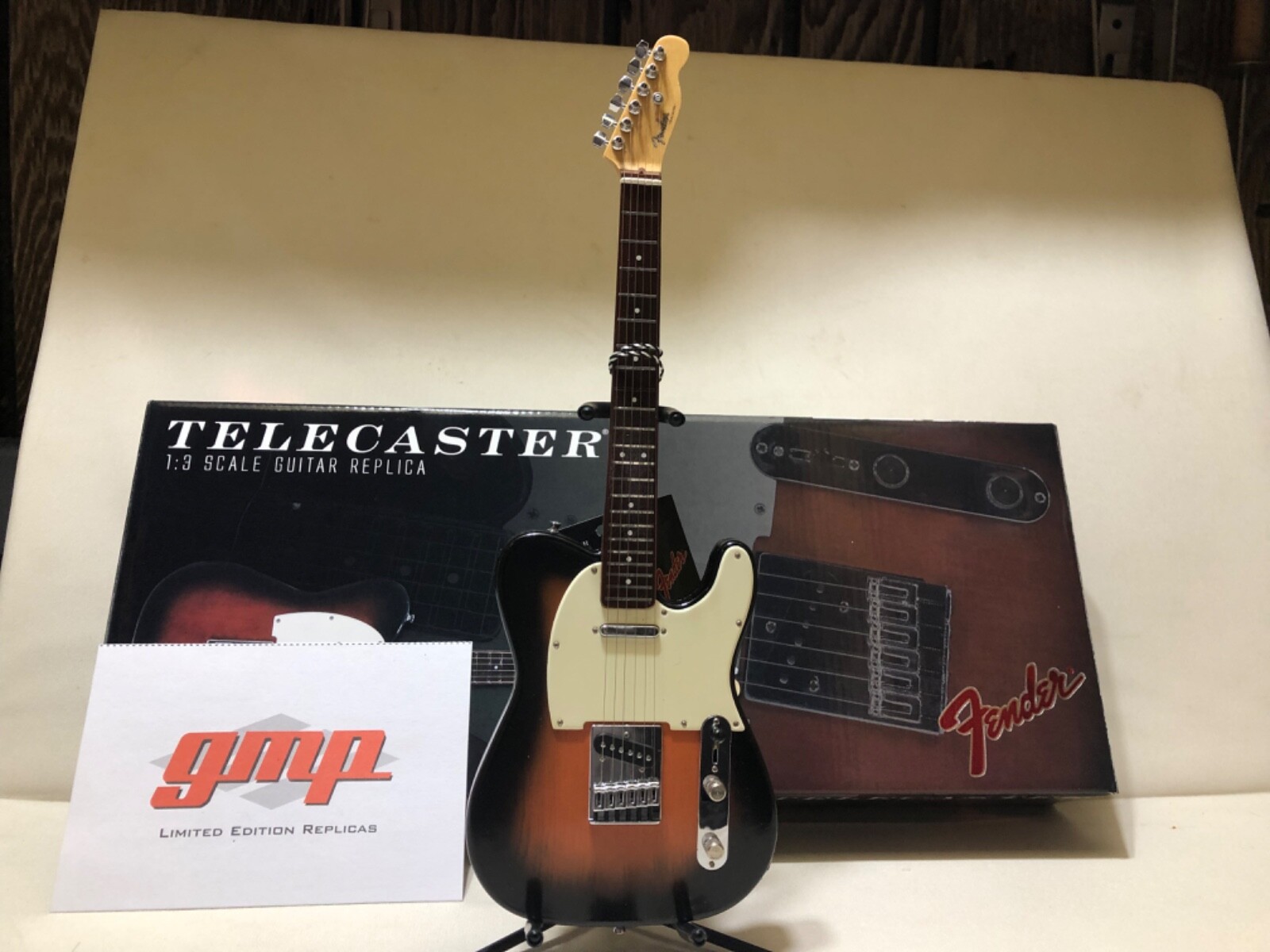 GUITAR FENDER SUNBURST TELECASTER BROWN  1/3  SCALE GMP DIECAST   #SO303602