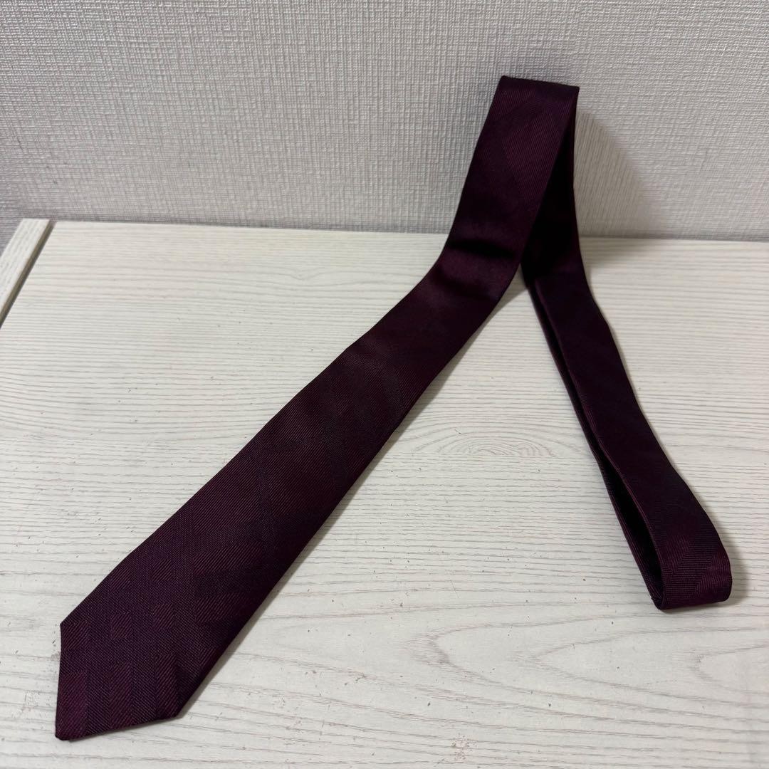 Burberry Narrow Tie Bordeaux Necktie Ready to Use Excellent Condition