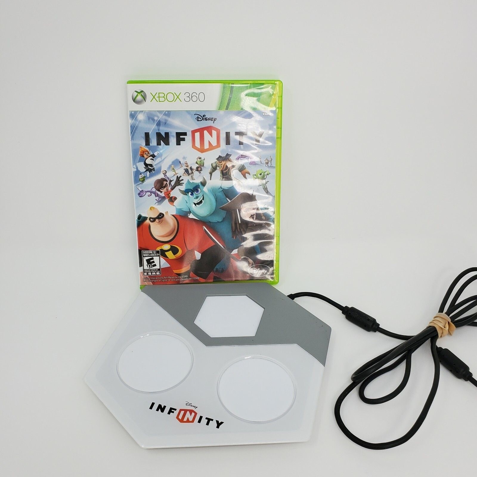 Disney Infinity Xbox 360 Game with Base Portal #INF-8032385