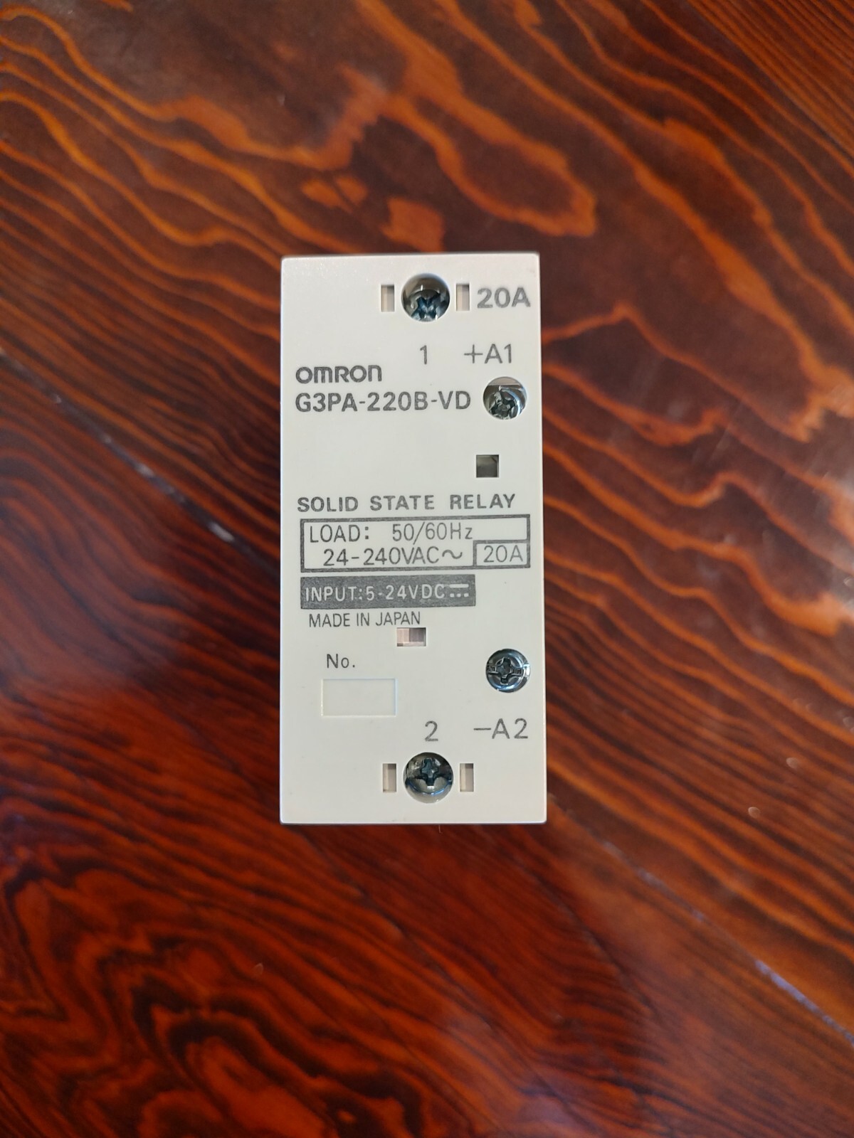 Omron G3PA-220B-VD Solid State Relay
