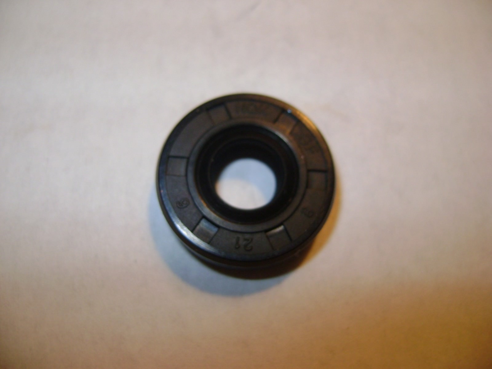 NEW TC 8X21X6 DOUBLE LIPS METRIC OIL / DUST SEAL 8mm X 21mm X 6mm