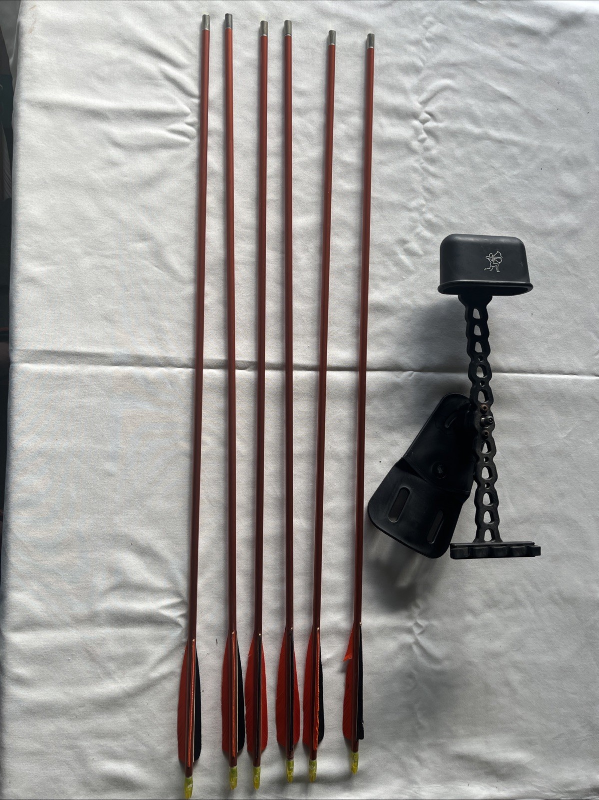 Cupid Archery Arrows Lot of 6 w/ Quiver Holder Unused Red Fletching Vintage