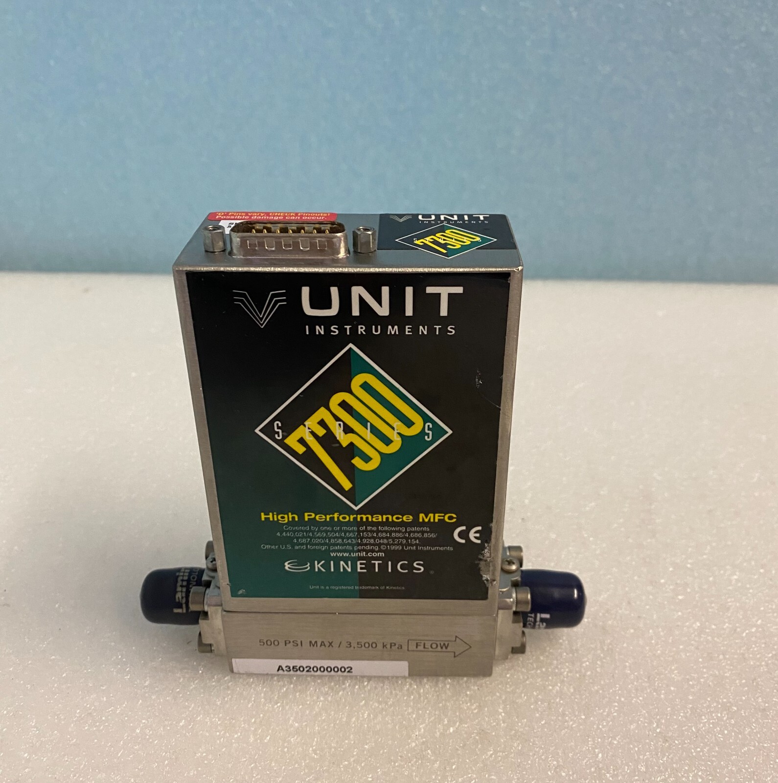 Unit Instruments 7300 High Performance MFC He  5sccm