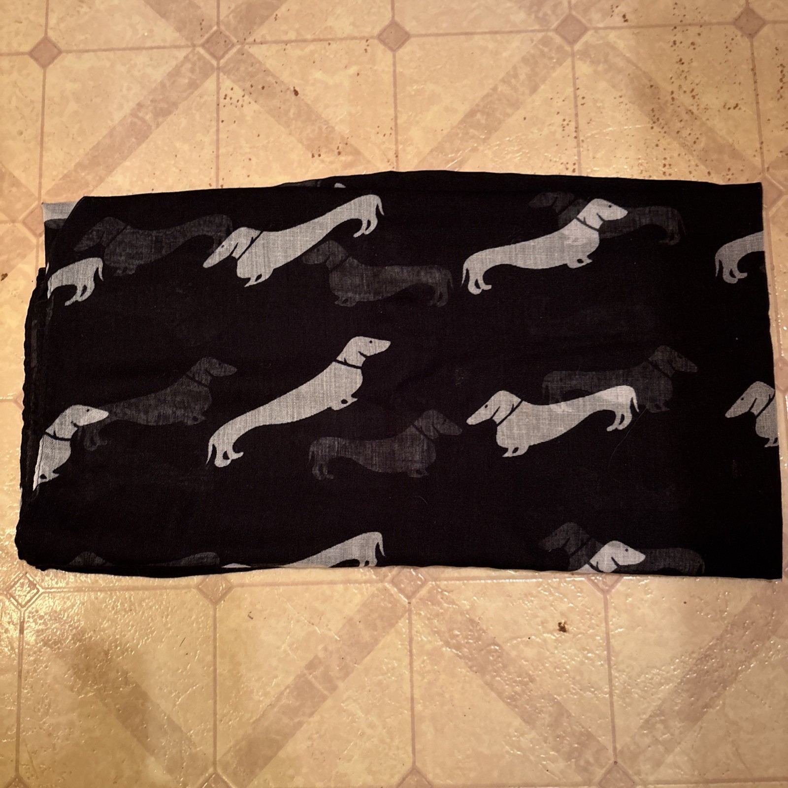 Daschund Black And White Scarf New In Packaging 17” X 70” Motifs Of Daschunds