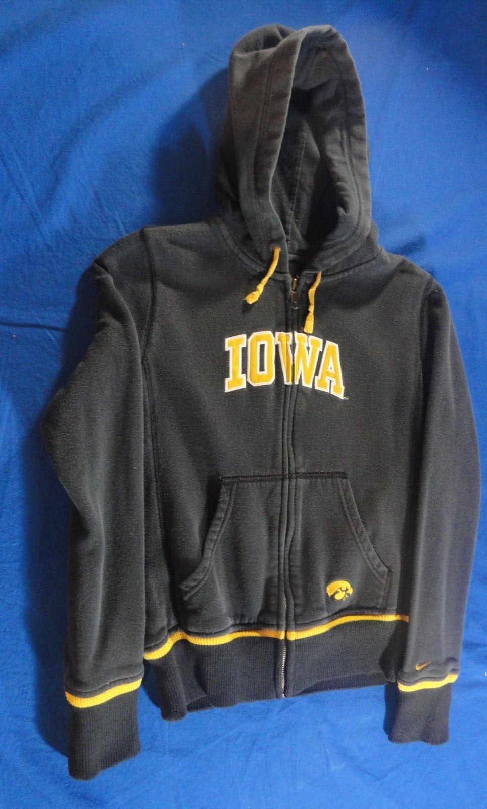 NIKE UNIVERSITY OF IOWA HAWKEYES BLACK YELLOW FULL ZIP HOODIE SMALL 4-6