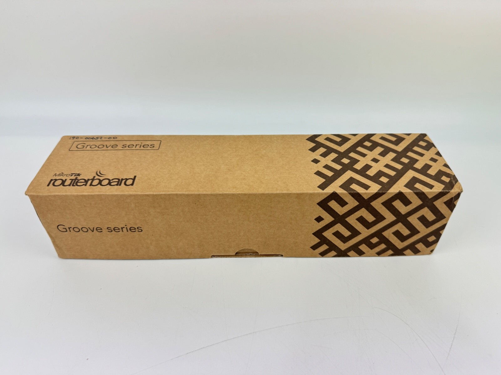 Mikrotik RBGrooveGA-52HPacn-US 2.4GHz/5GHz Backbone/CPE with 802.11 US Version