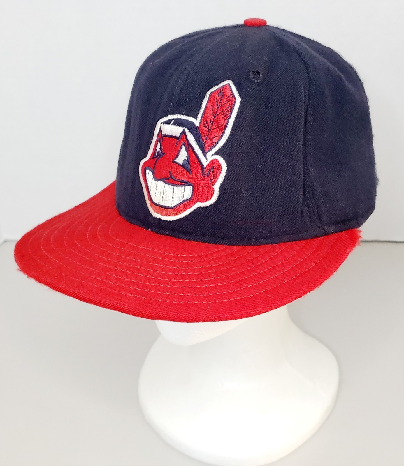 Vintage 90s Cleveland Indians New Era 5950 Pro Baseball Hat/Cap 7⅛ ~ Chief Wahoo