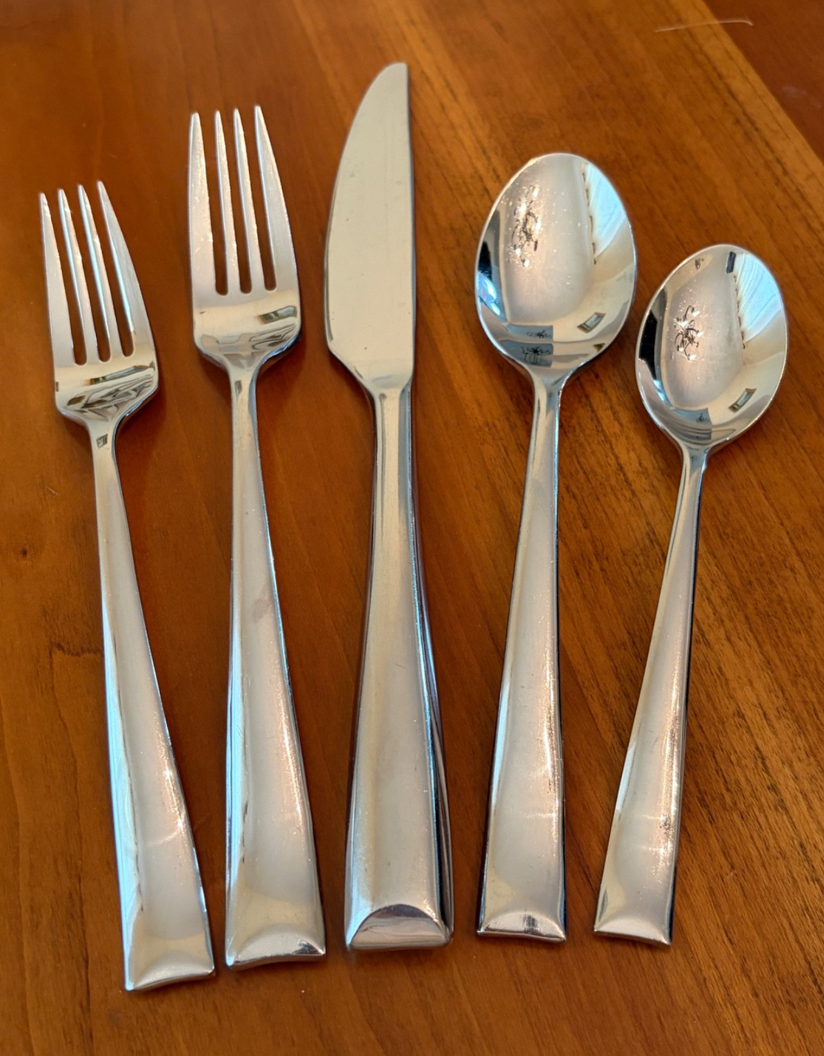 Gourmet Settings SOPRANO  18/10  Glossy Stainless   FLATWARE Indent Tip - Choice
