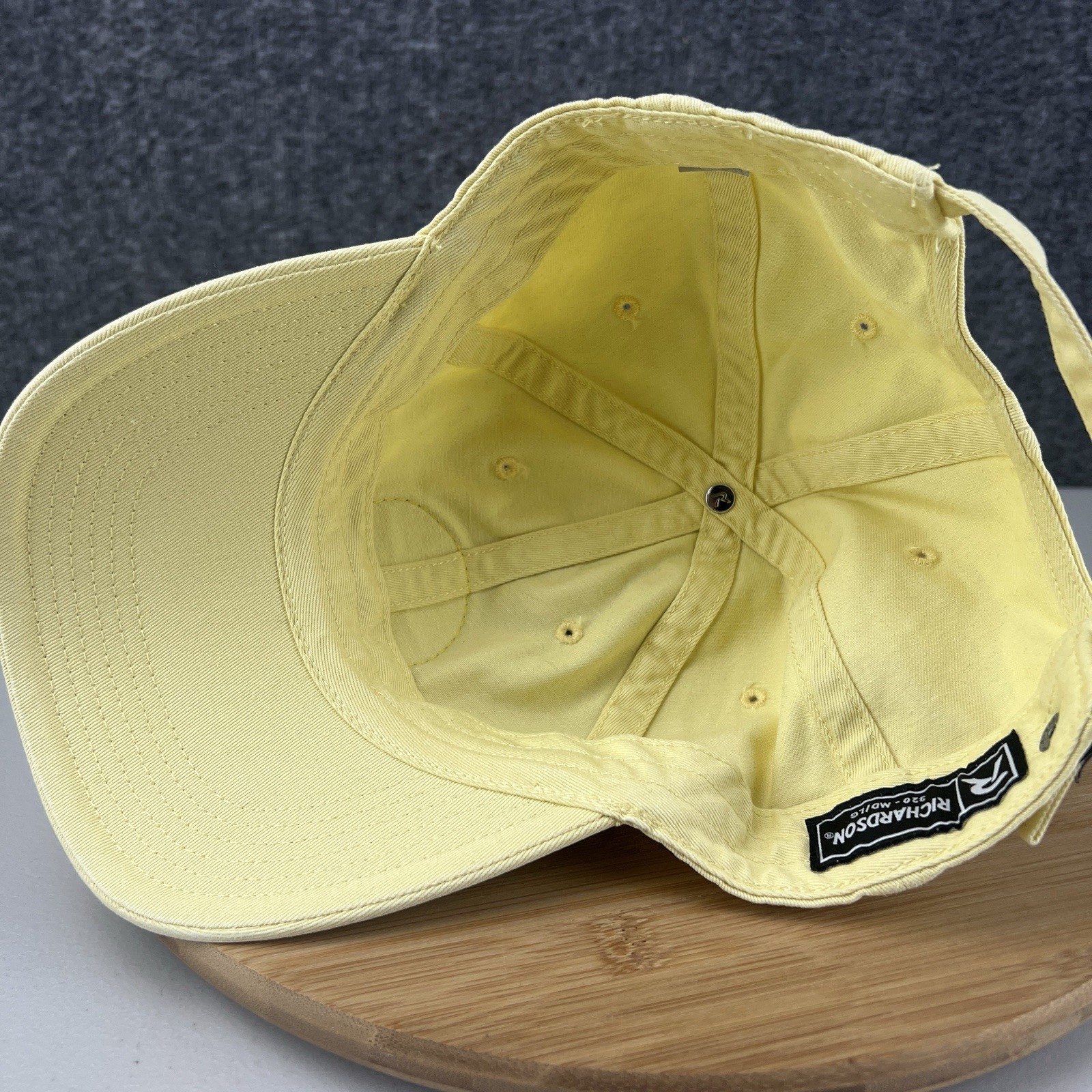Manito Pro Shops Spokane WA Golf Hat Cap Strapback Fitted Size S-M Yellow Patch