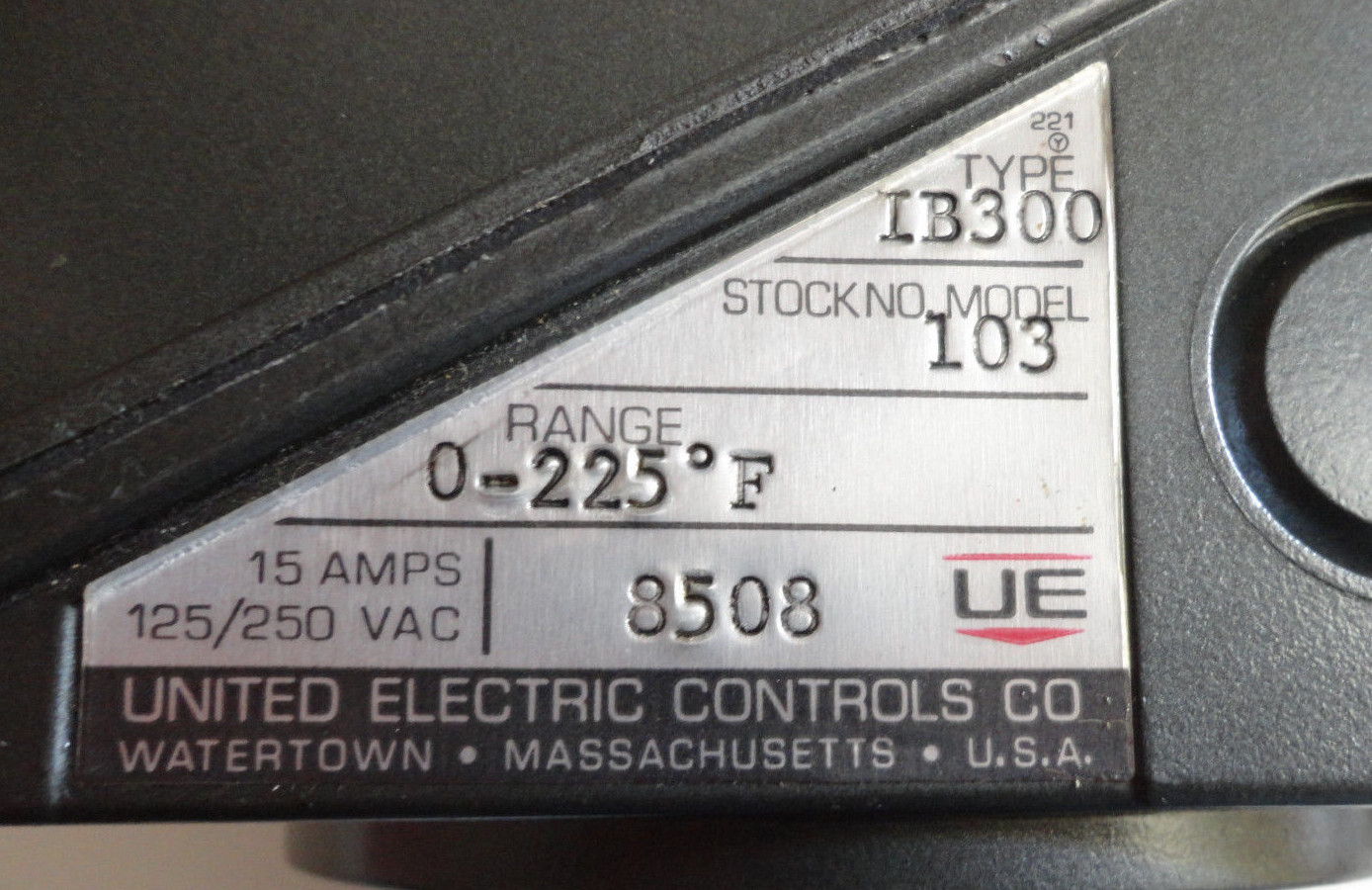 UE United Electric Temperature Controller 8508 IB300