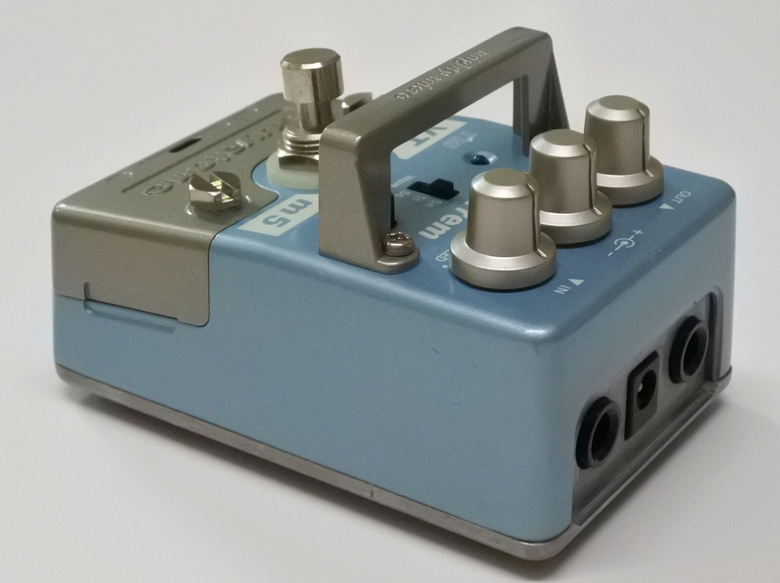 Guyatone VTm5 Veri Trem Tremolo Guitar Effects Pedal MIJ #2 DHL Express or EMS