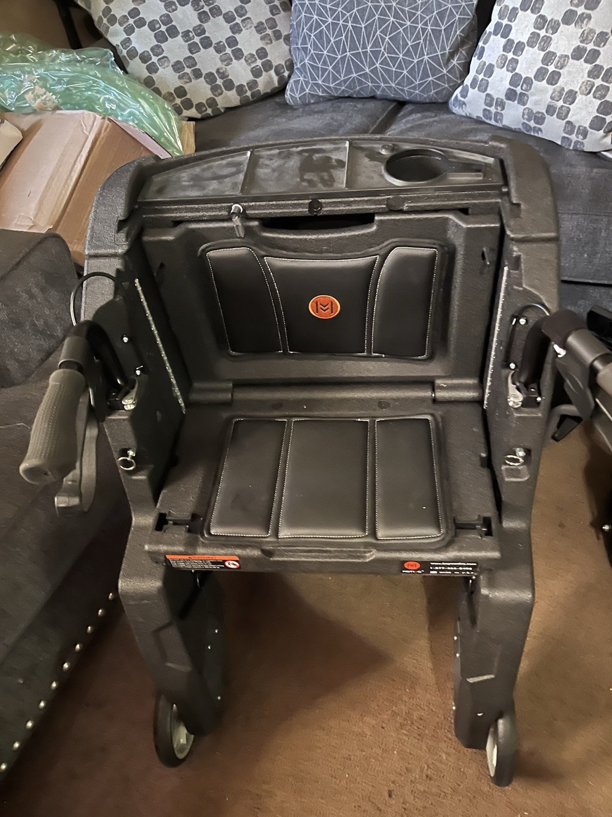 Motive Walker In Grey