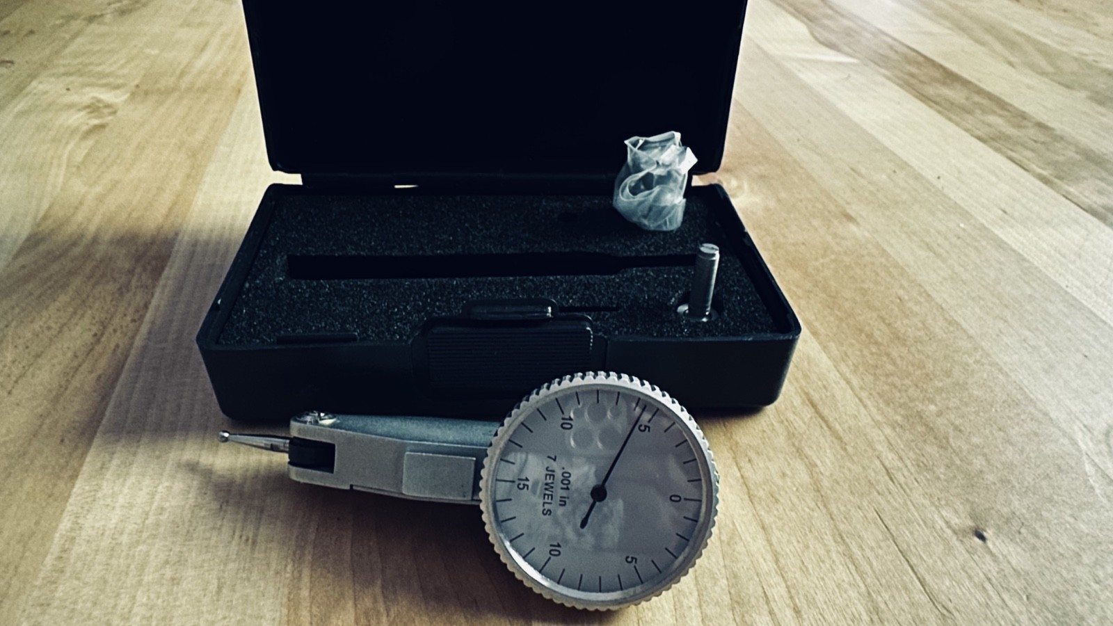 Dial Test Indicator Horizontal Type .03 x .001 Precision Gauge w/ Case