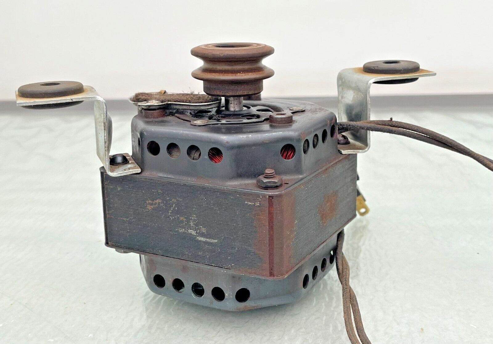 Leslie 21 22 H Tremolo BASS Rotor 1 Speed Motor for Jensen Driver Free USA ship