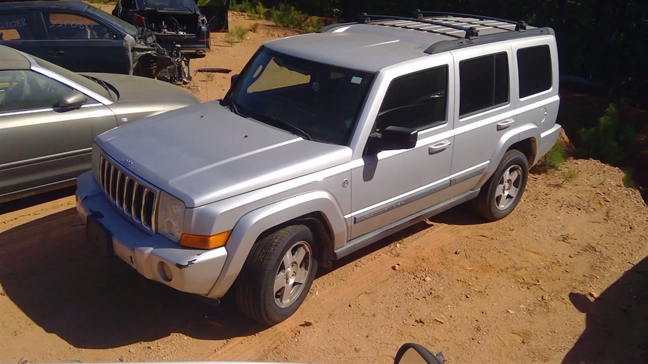 Chassis ECM Power Supply Includes Fuse Box Fits 09-10 COMMANDER 260299