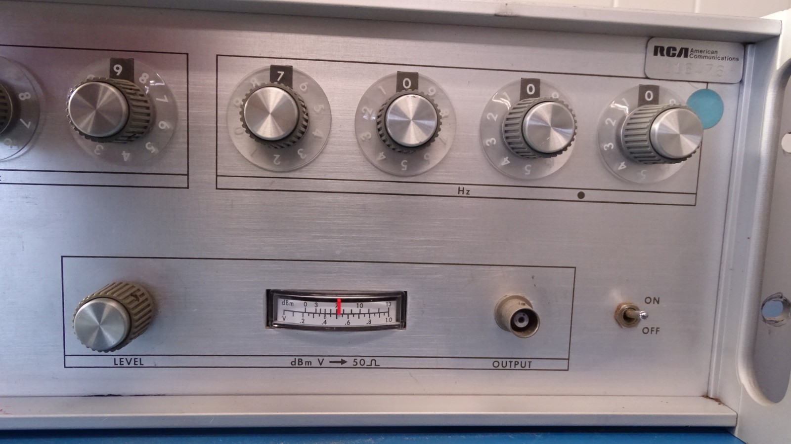 PROGRAMMED TEST SOURCES PTS 160 FREQUENCY SYNTHESIZER ~ PTS160