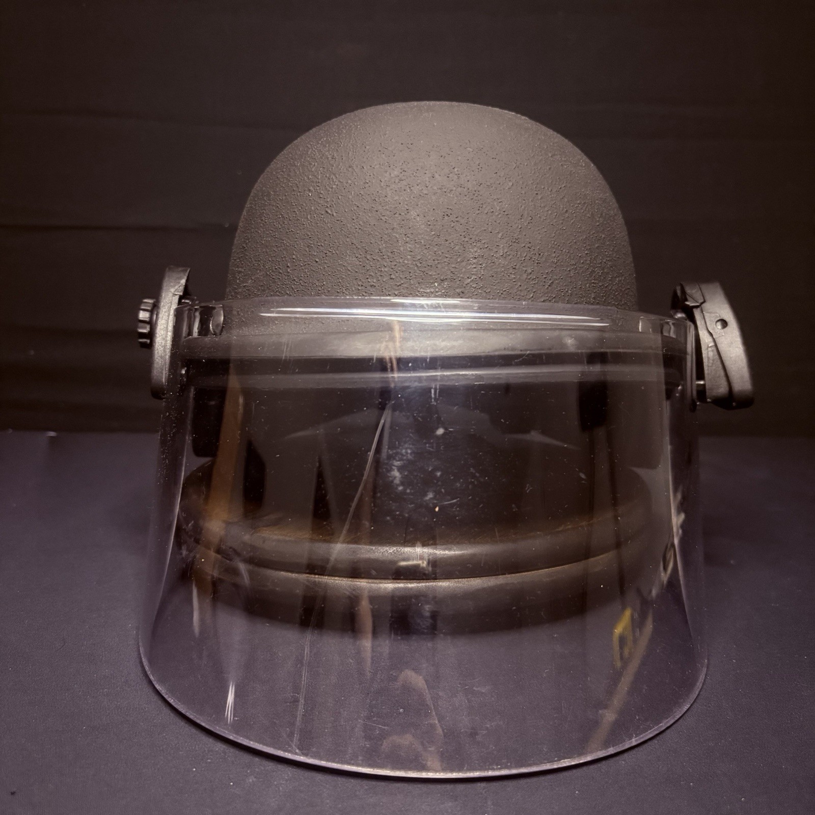 Protech Bullet Proof Helmet 3A IIIA Size Medium Removable Face Shield (SHORT)