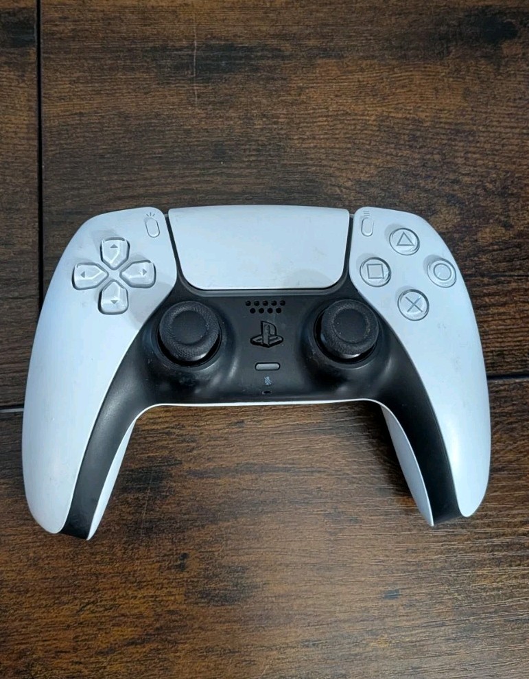 Sony PS5 DualSense Wireless Controller - White - Works Great! Just Ugly. Read!