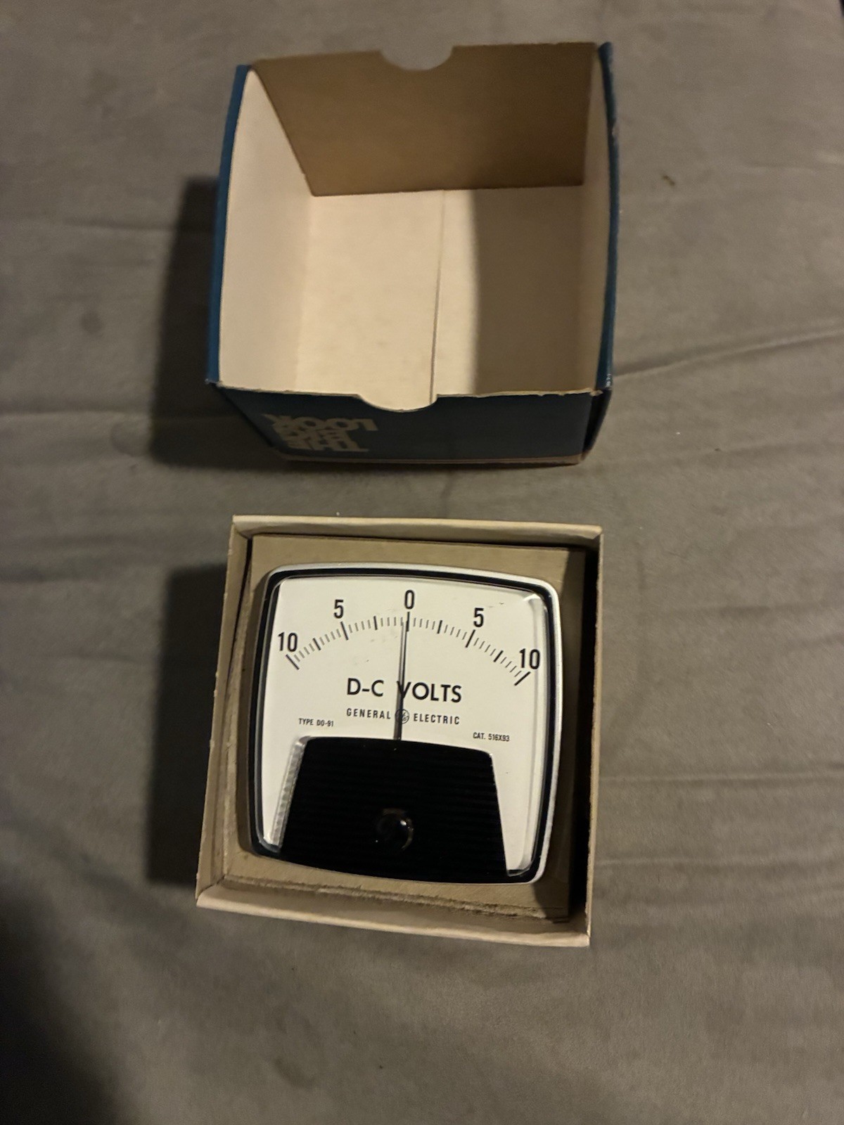 Vintage General Electric DC Voltmeter,