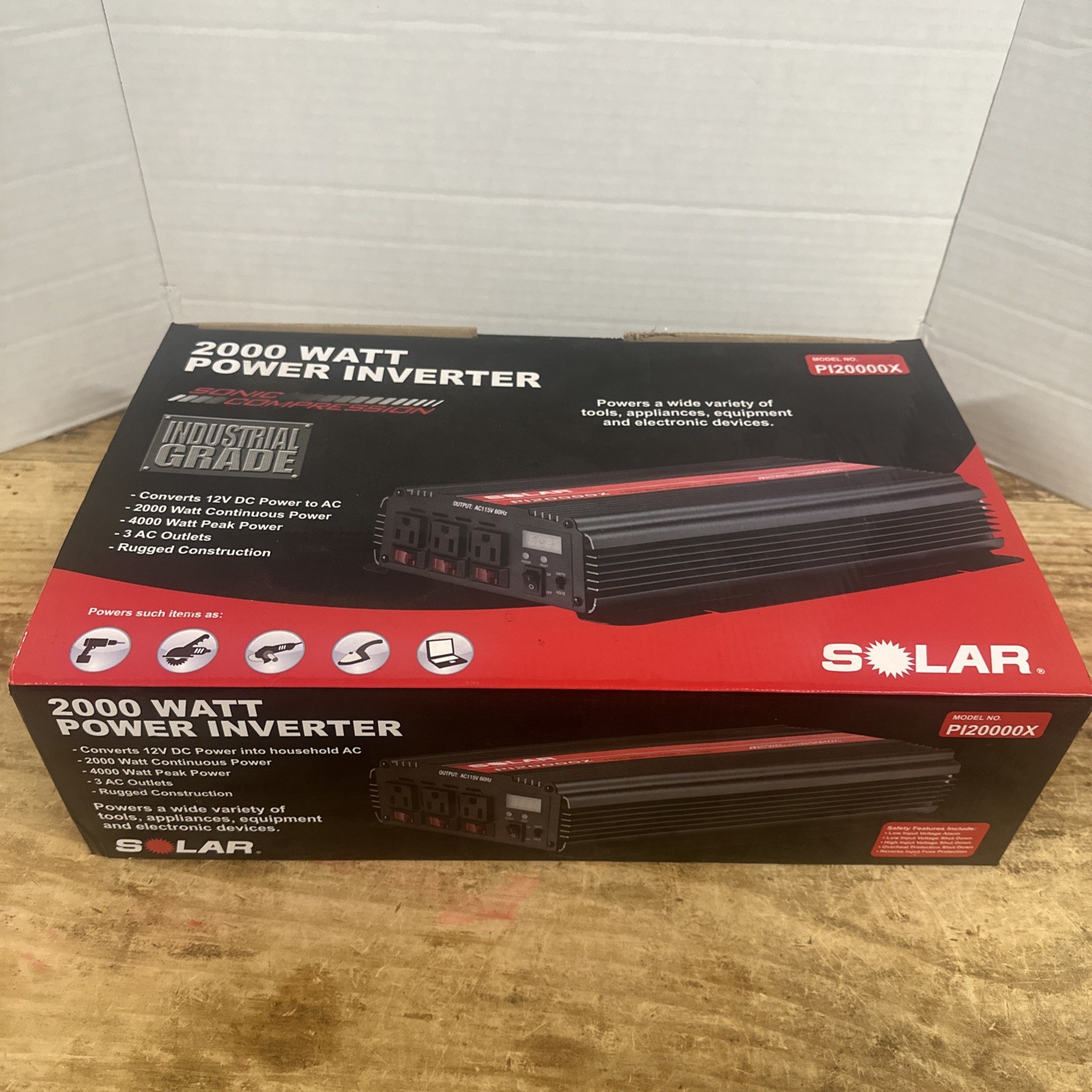 Clore Automotive SOLAR PI20000X 2000W Power Inverter, Triple Outlet NEW OPEN BOX