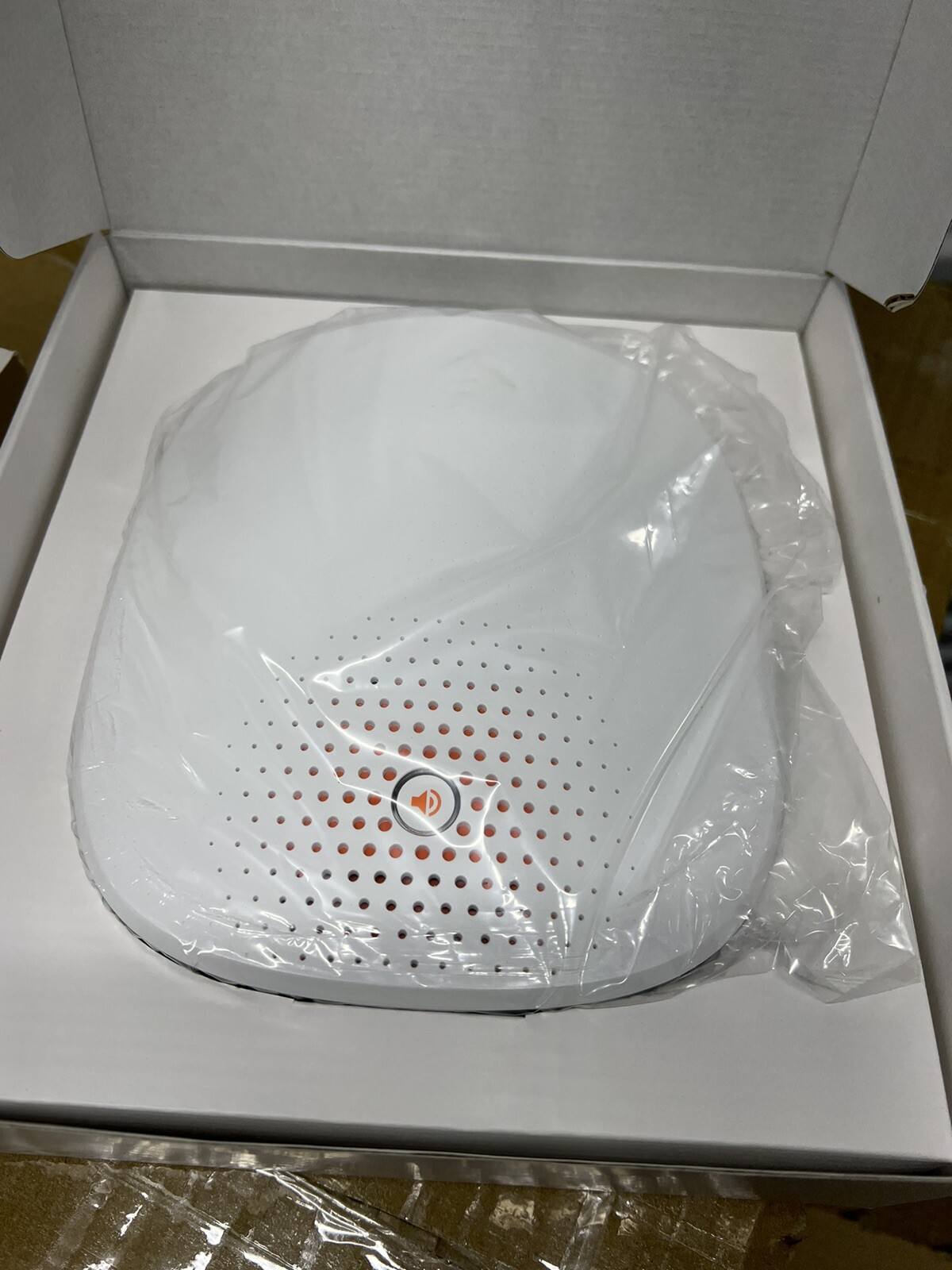 Ezlo Z-Wave Plus e550-US Smart Home Controller - White NEW. ***Sold for Parts