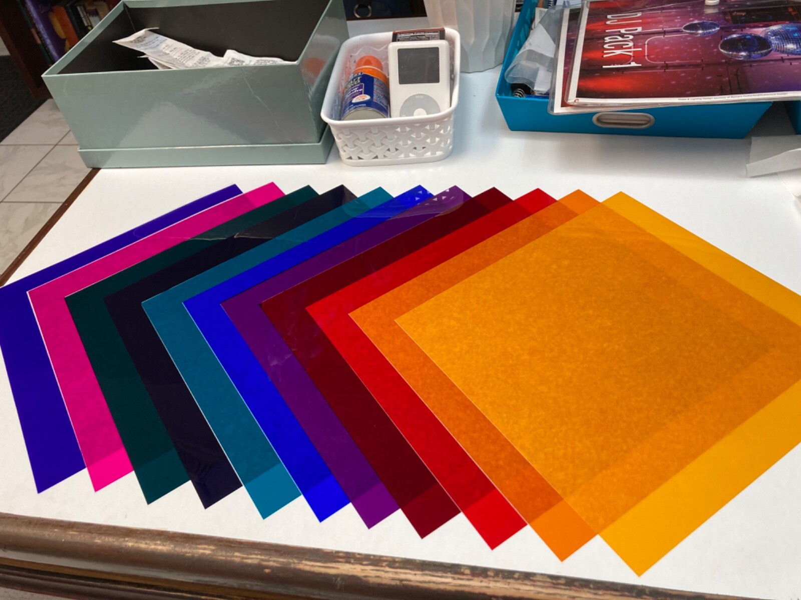 Lee Filters Lighting Gel Packs - 4packs w/ 11 sheets each - 44 sheets (#113)
