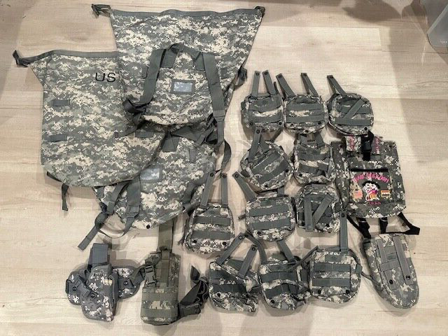 Lot of US Military/Army Camo Gear - Molle/JSLIST Bags/Holsters/Tool Carrier