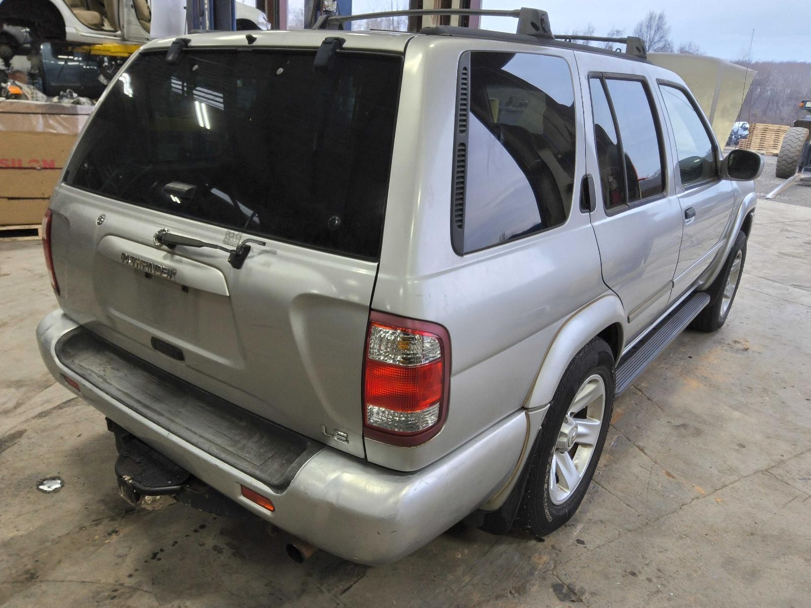 Used Battery Tray fits: 2003 Nissan Pathfinder  Grade A