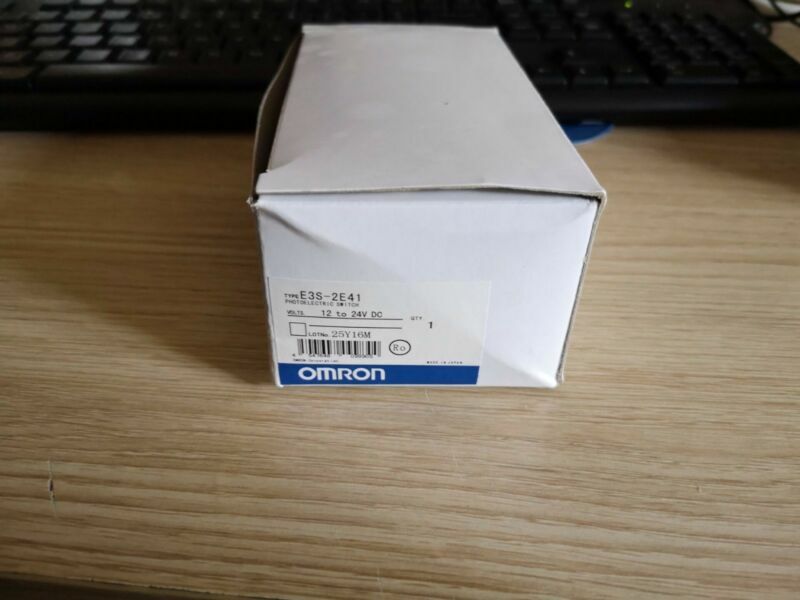 New Omron  E3S-2E41  E3S2E41  Photoelectric Switch In Box Free Shipping #OM