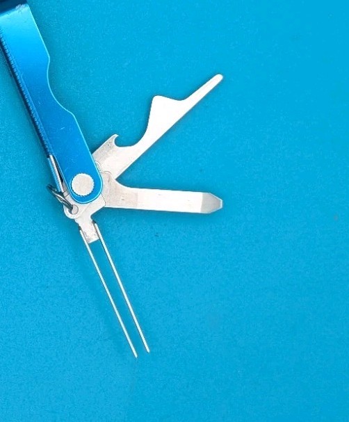Leatherman Micra Multi-Tool, Knife, Scissors, Key Ring, Blue!