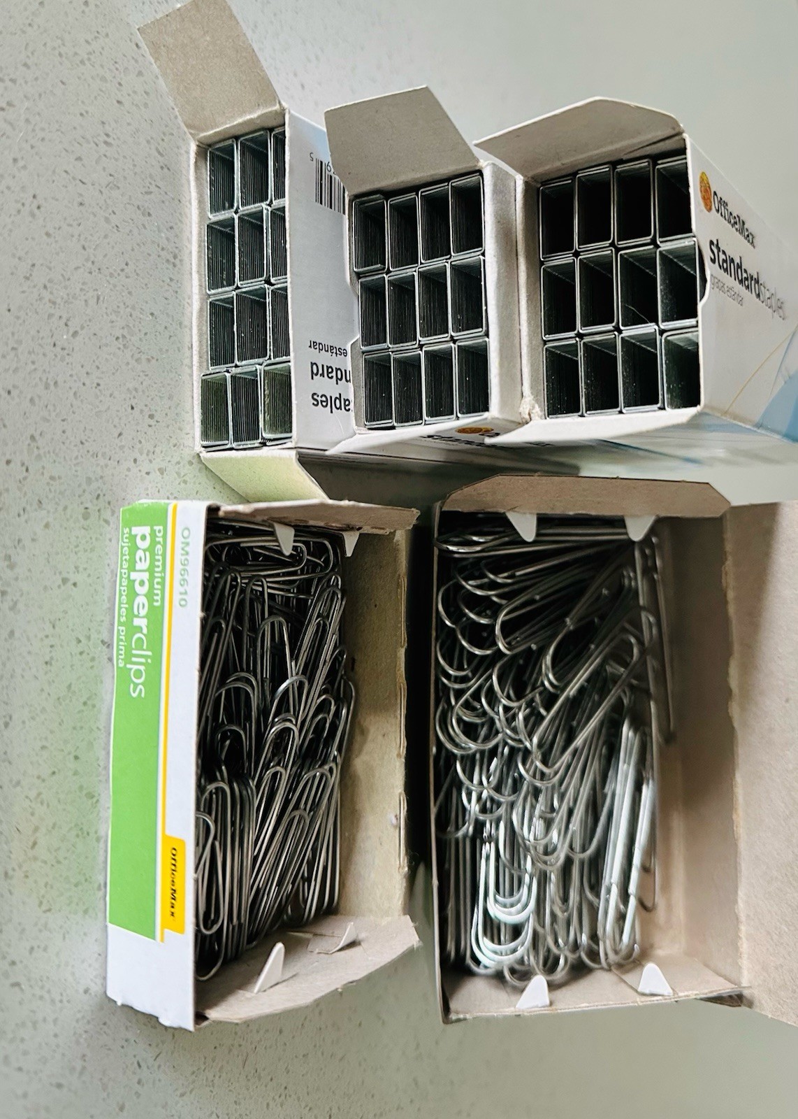 OFFICEMAX PAPERCLIPS & STANDARD STAPLES