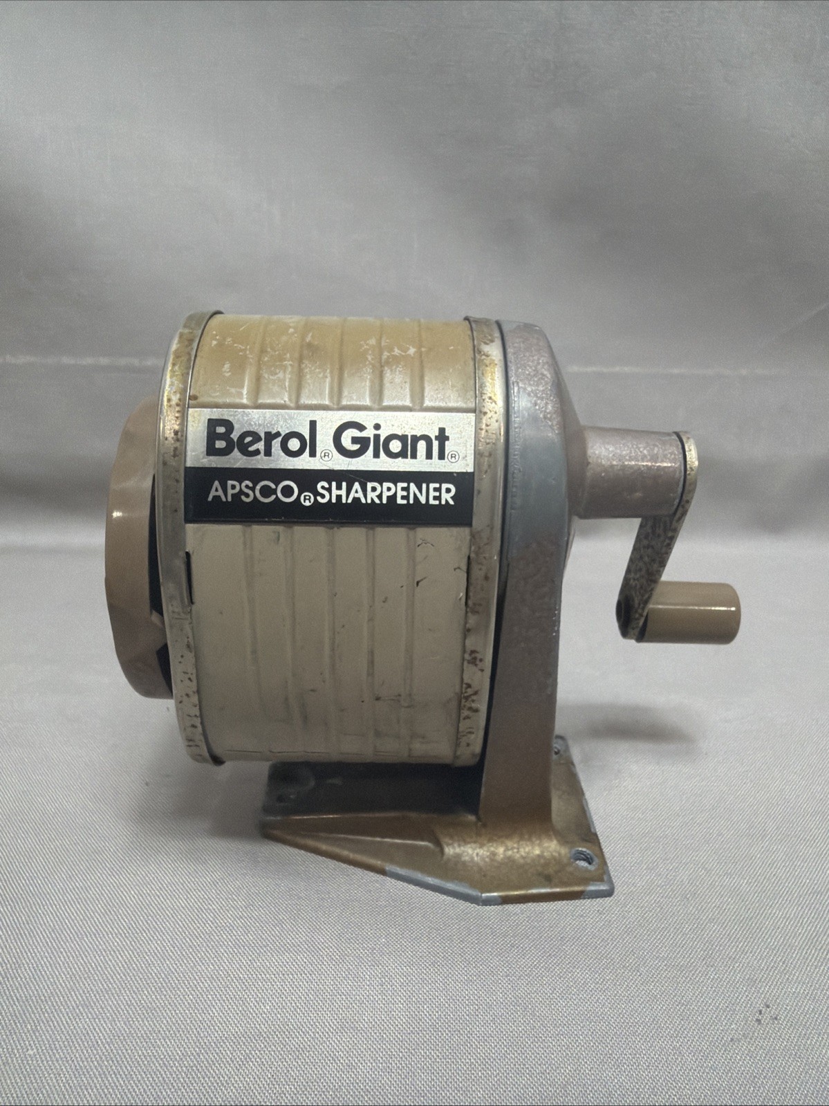 Berol Giant APSCO Heavy Duty Classroom Pencil Sharpener Vintage Desk Wall Mount