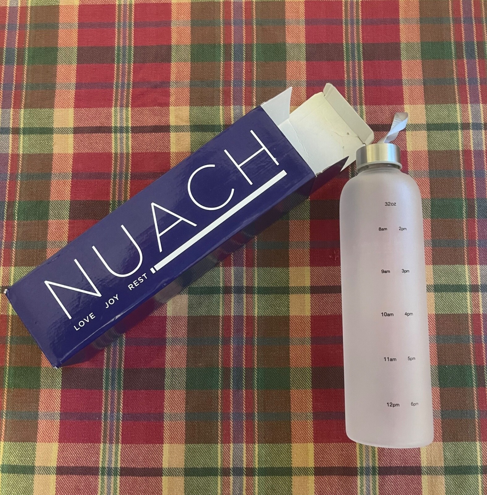 32 oz Nuach glass water bottle