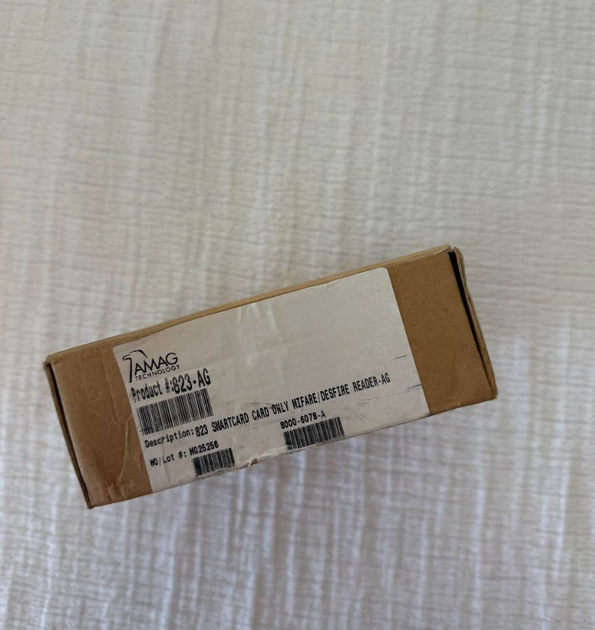 AMAG S823 smart card reader
