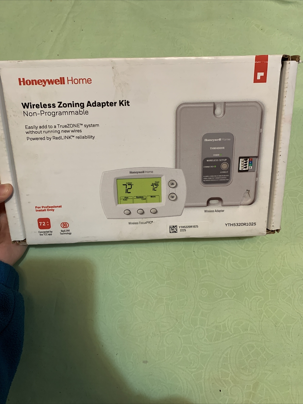 Honeywell YTH5320R1025 Wireless Non-Programmable FocusPRO Kit with Wireless Adap