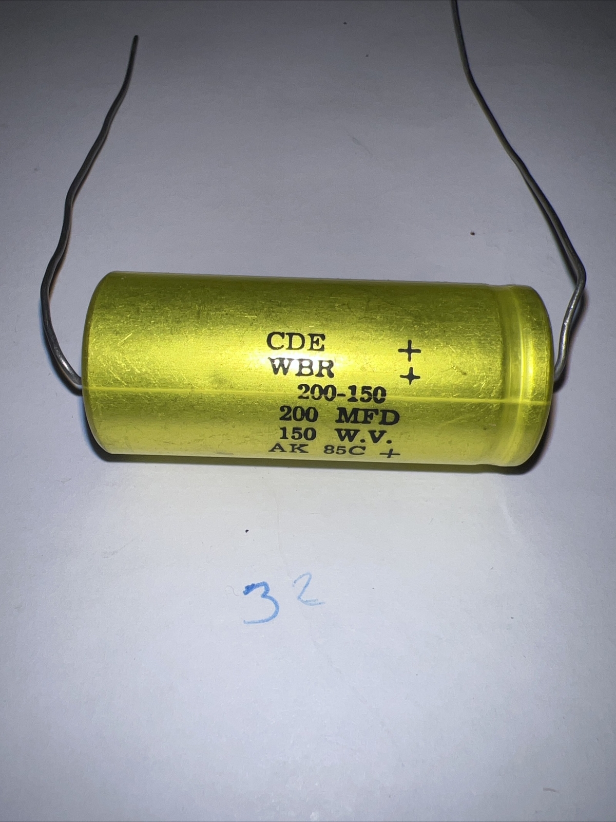 Electrolytic Capacitor 150 VDC 200 MFD 85°C ￼￼Axial Cornell CDE WBR .