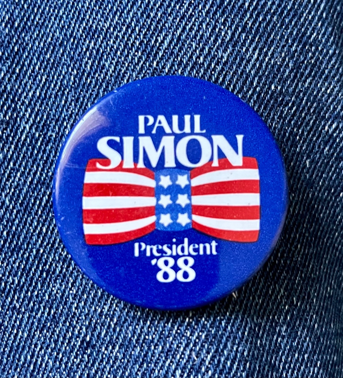 1988 Paul Simon For President W/Signature Bow Tie 1 3/4" Litho Political