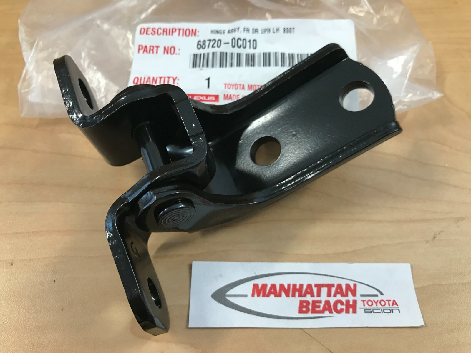 GENUINE OEM 01-07 SEQUOIA 04-10 SIENNA LEFT FRONT UPPER DOOR HINGE 68720-0C010
