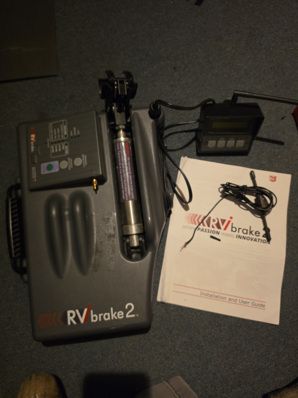 RVi Brake 2 RVIM1 Auxiliary Towing RV Brake System and Remote (READ DESCRIPTION)