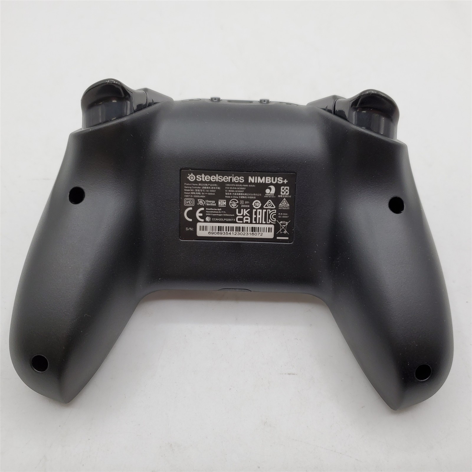 SteelSeries Nimbus+ Bluetooth Mobile Gaming Controller with iPhone Mount