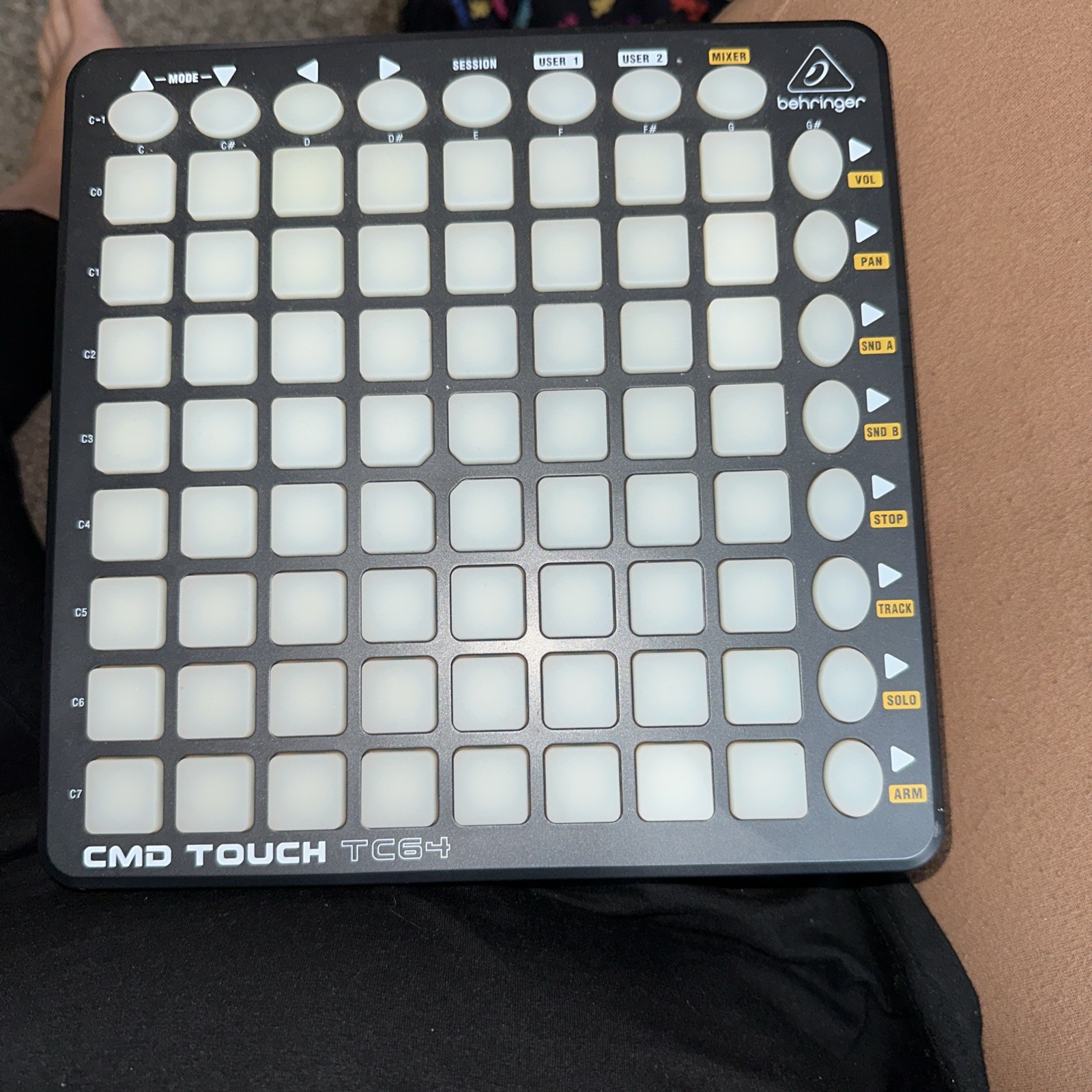 Behringer CMD TOUCH TC64 Clip Launch Controller with 64 Buttons and Multi-Color