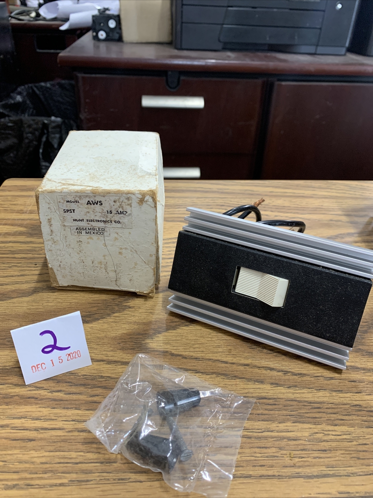 Aws SPST 15 Amp Hunt Electronics Switch