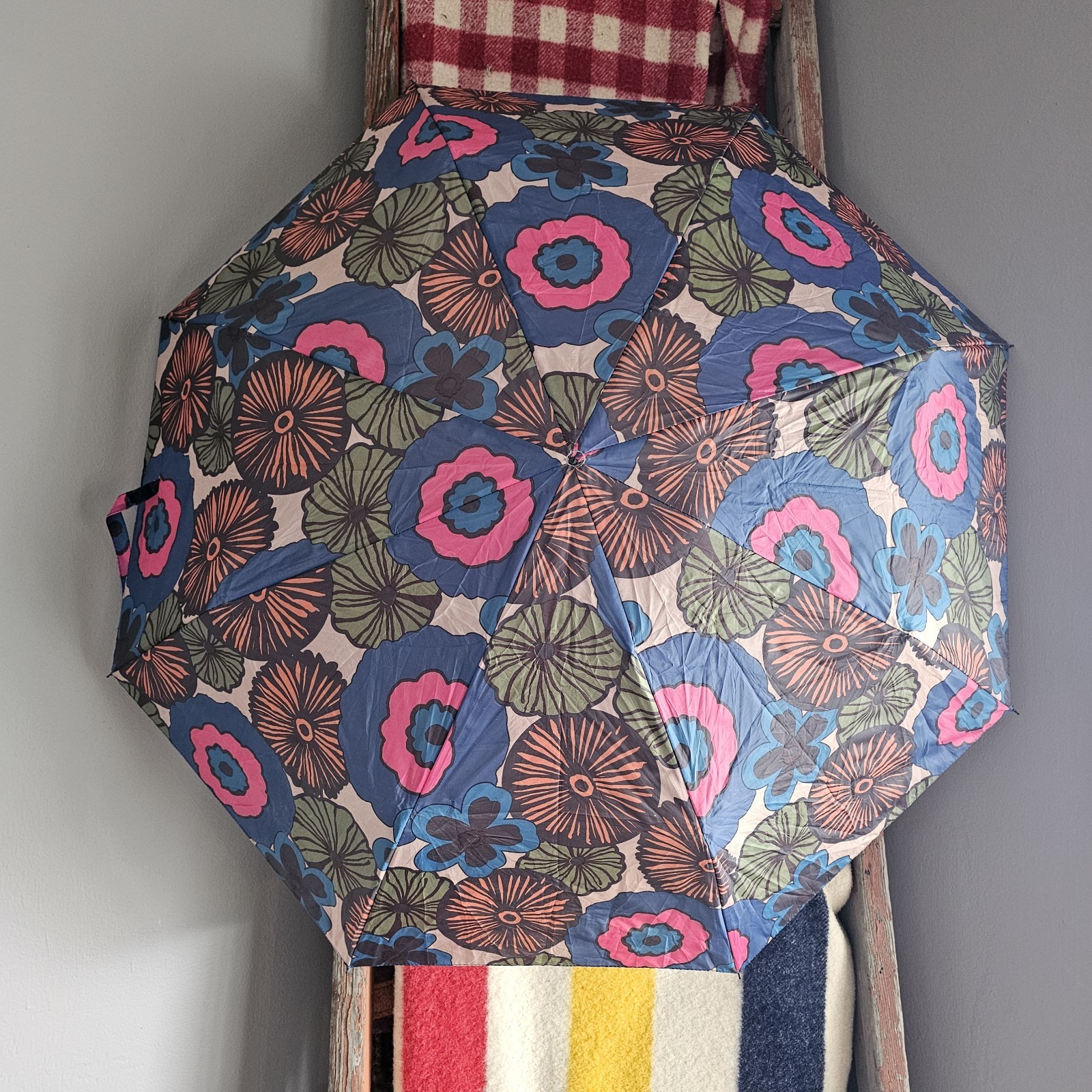 Vintage Packable 9"x3"×3" Floral Ultralight 7oz Umbrella Casual Travel Backpack