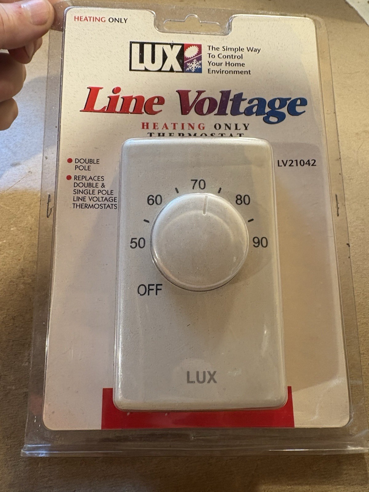 LUX LV21042 LINE VOLTAGE HEATING ONLY THERMOSTAT DOUBLE POLE [10067]