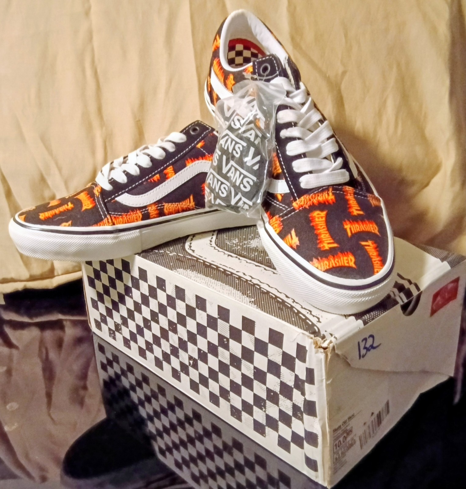 Vans Old Skool x Thrasher Skateboarding Shoes Flames Men's Size 10/ Women 11.5.