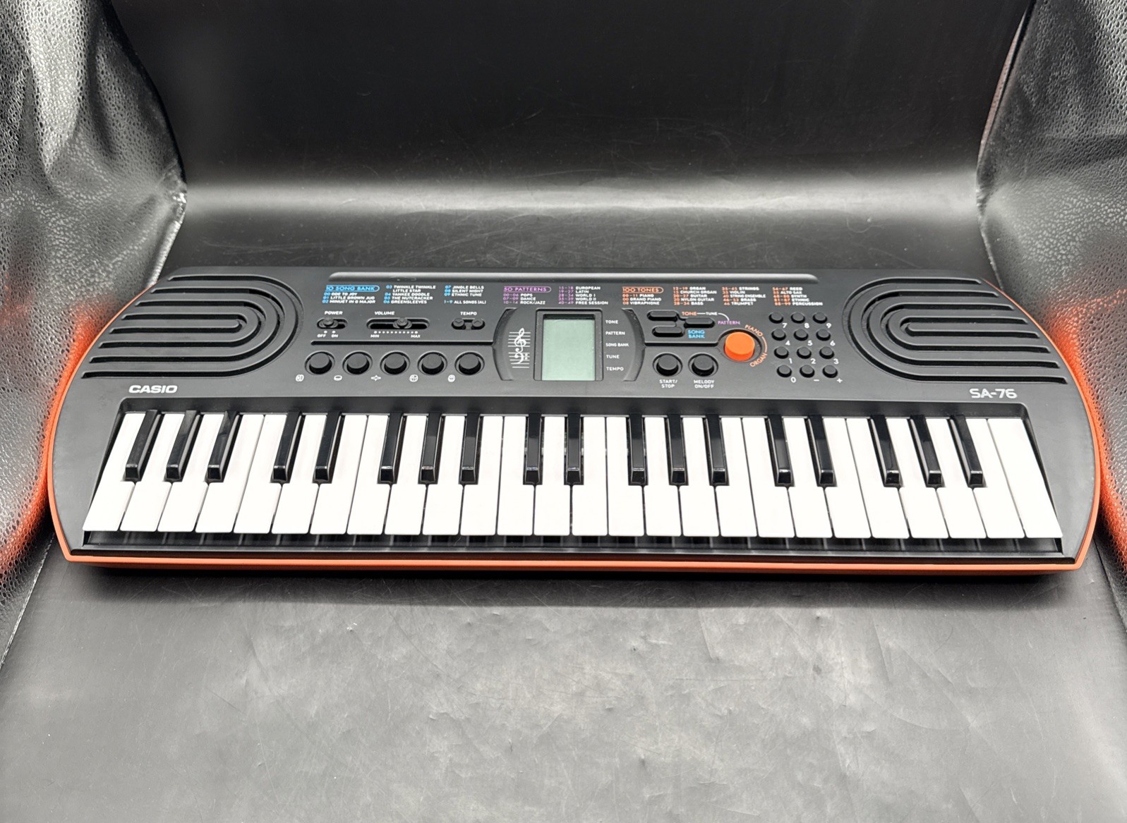 Casio SA-76 44-Key Mini Keyboard Piano Tested Working - With Box - No Power Cord