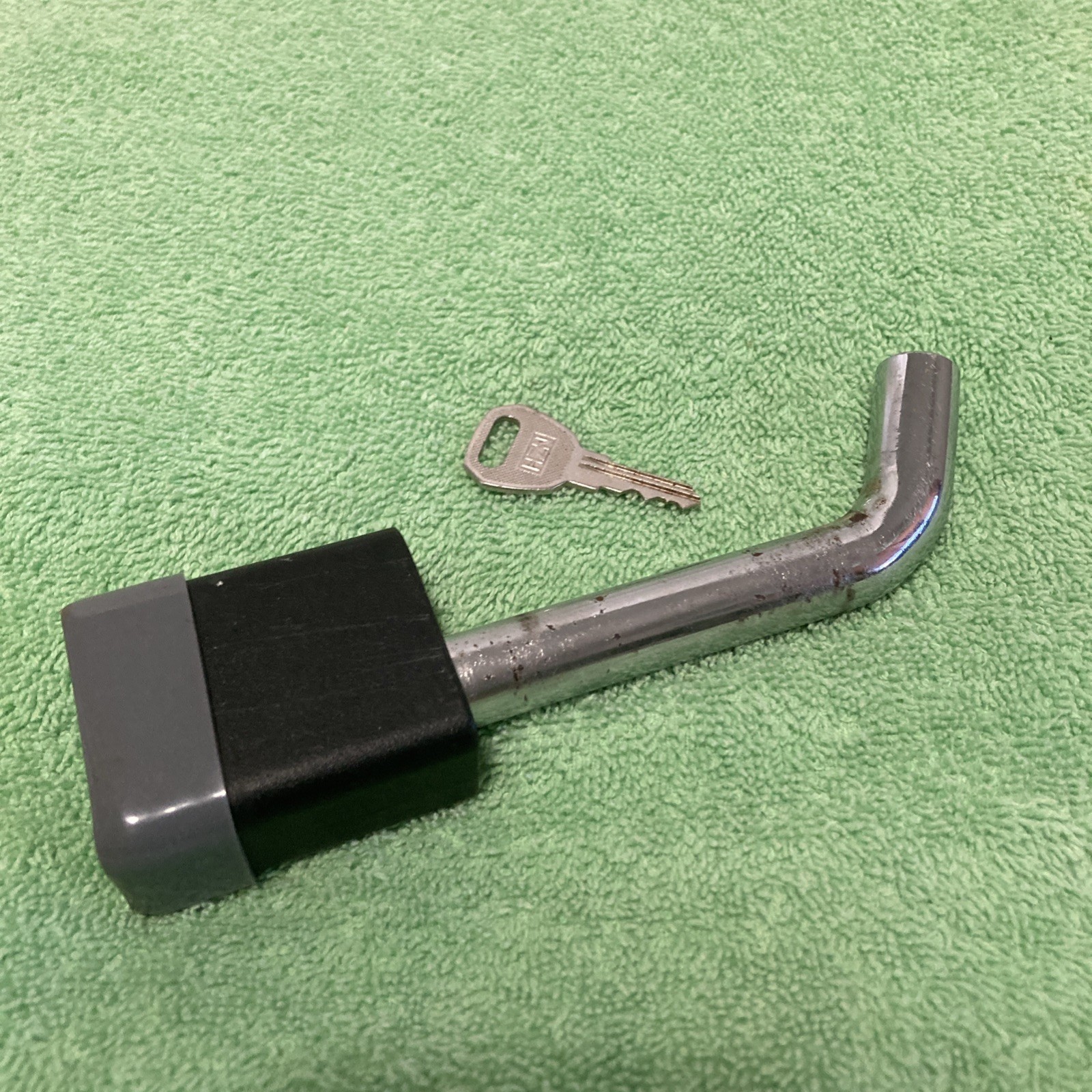 Locking Trailer Hitch Tow Pin 5/8”Dia. with Anti Theft Keyed Pin And Key & Cover