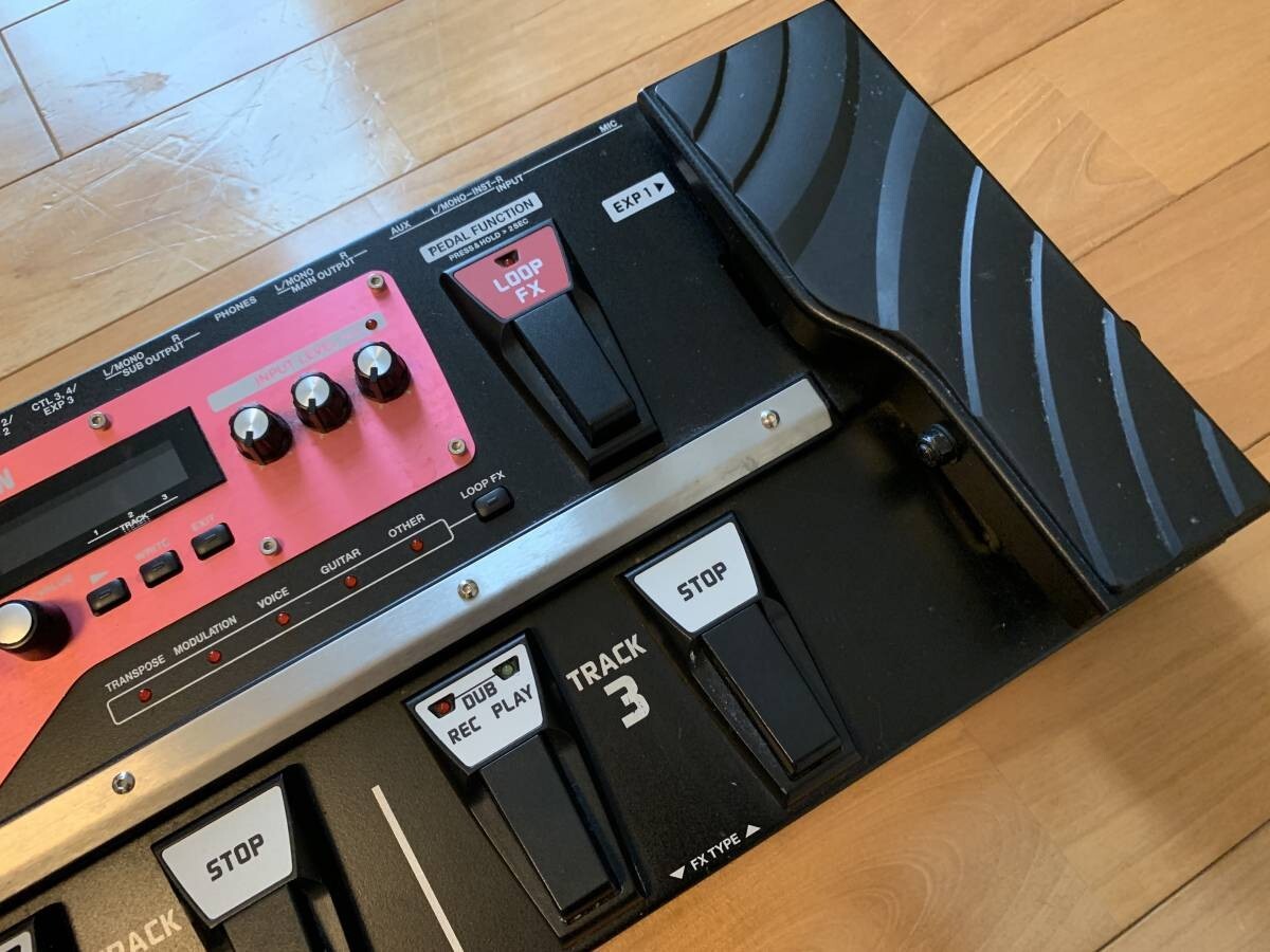 BOSS RC-300 Effector Loop Station Looper Guitar Effect Pedal