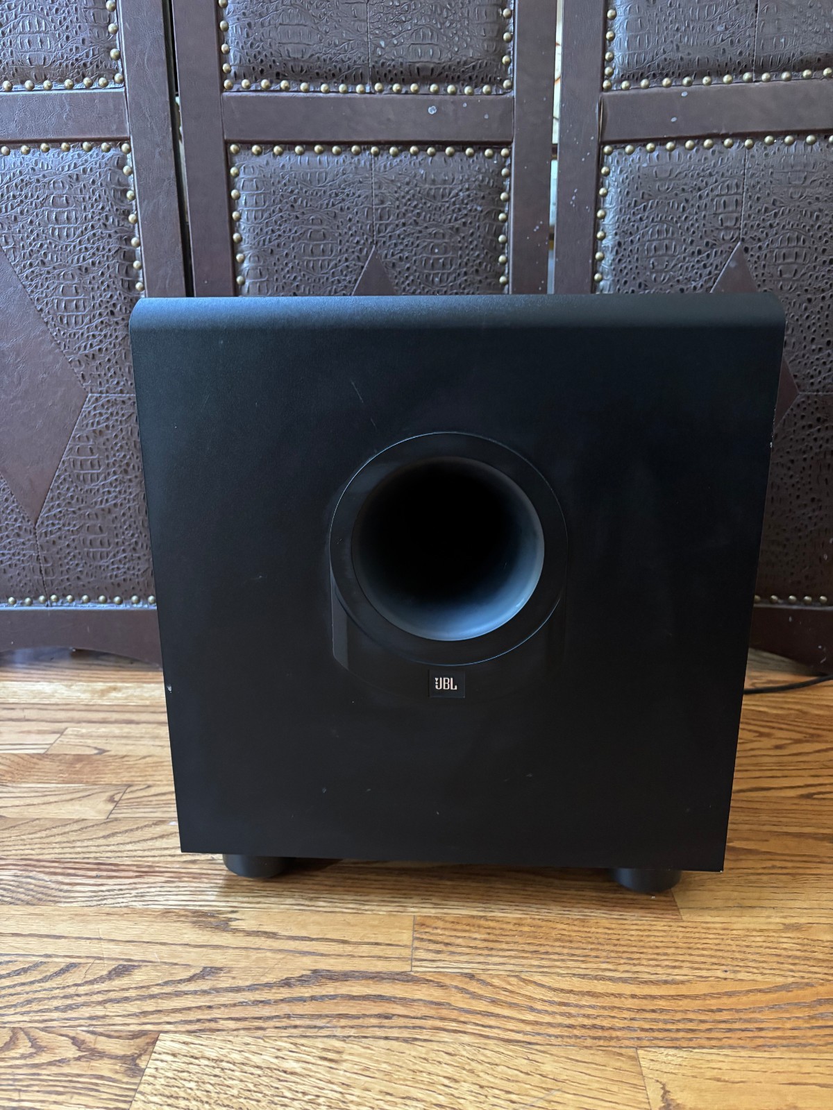 JBL SUB160 Powered Subwoofer Home Theater Speaker 10" Tested Works