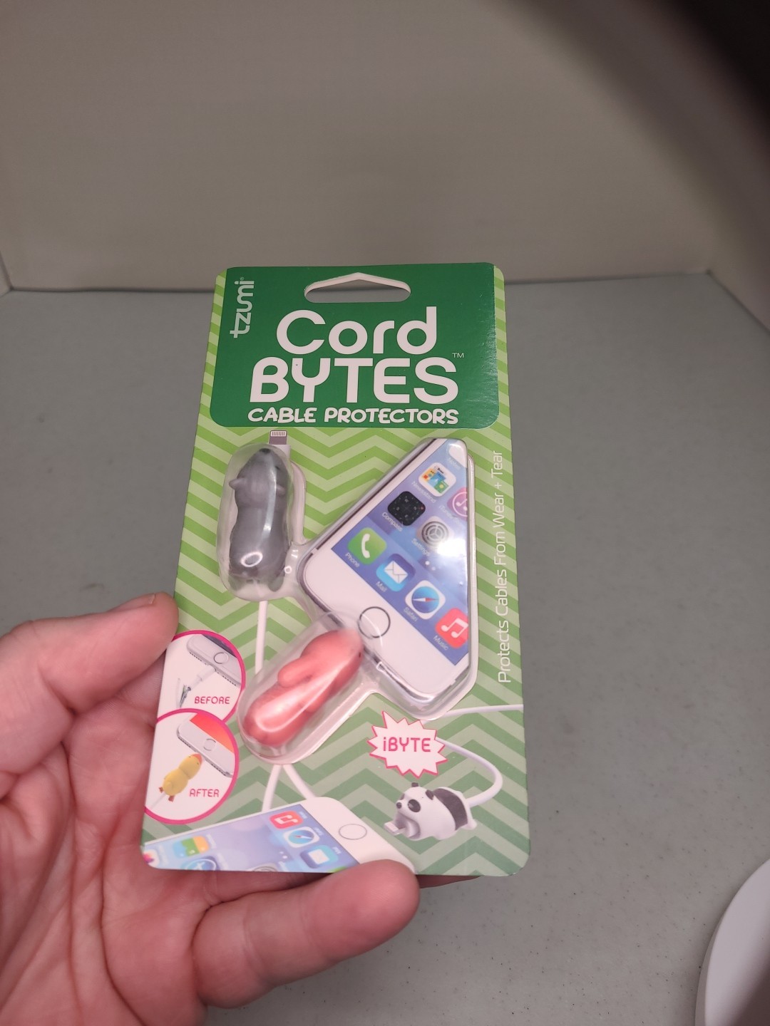Tzumi Cord Bytes Cable Protectors Dog & Bunny (Y)